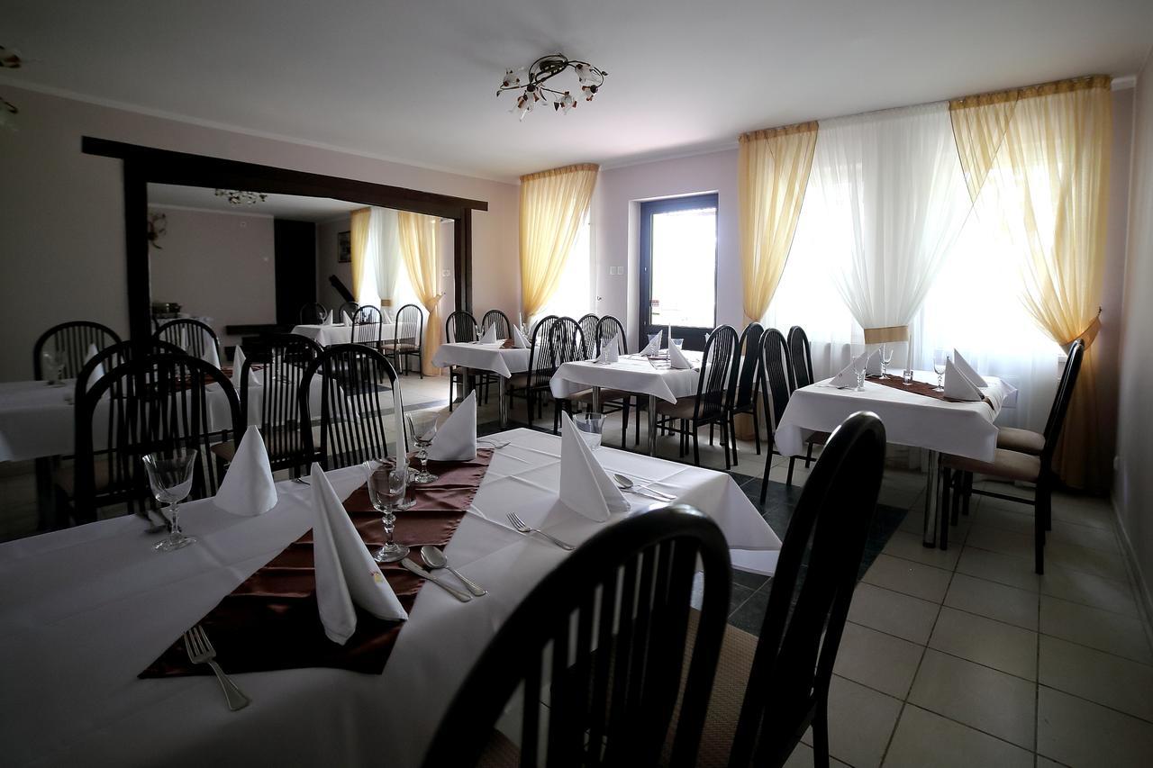Zajazd Mońki Exterior foto